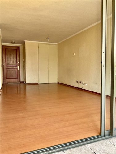 Departamento En Venta De 1 Dorm. Cocina Indep. En Las Condes