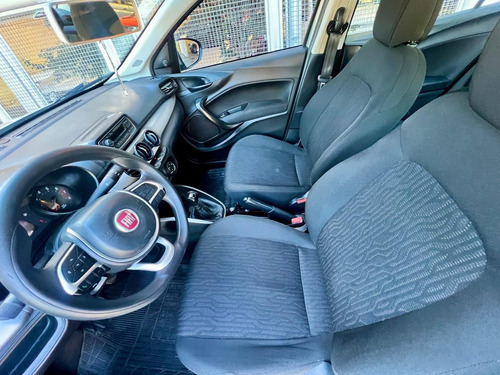 Fiat Cronos 1.3 Drive Gsr Flex 4p