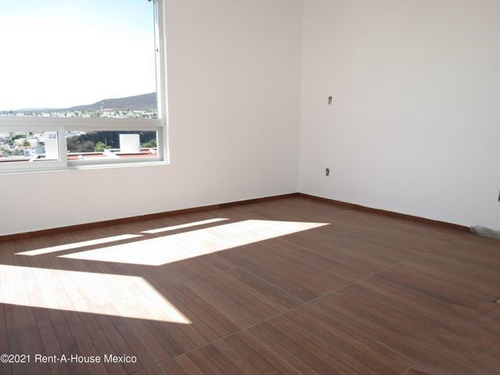 Imagen 12 de 14 de Lomas De Juriquilla Casa En Venta De Tres Niveles Y 222 Mts2! Qh