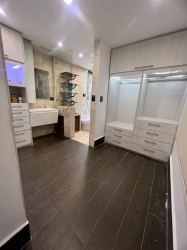 Imagen 5 de 15 de Rivero Bienes Raíces Vende Casa En Urb El Piñal / 04124959888