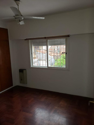 Imagen 7 de 12 de Departamento De 3 Ambientes En Venta En Castelar Norte