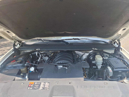 Chevrolet Suburban 5.3 Ltz V8 4wd 2da Cubo At