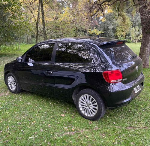 Imagen 4 de 6 de Volkswagen Gol Trend 2015 1.6 Highline 101cv 3p