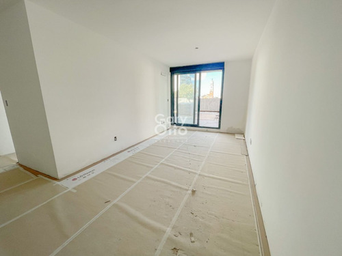Imagen 4 de 12 de Apartamento En Venta Dos Dormitorios Con Patio Zona Punta Carretas