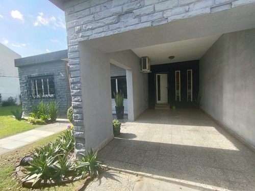 Casa Chalet En Alquiler En San Miguel Oeste, San Miguel, G.b.a. Zona Norte