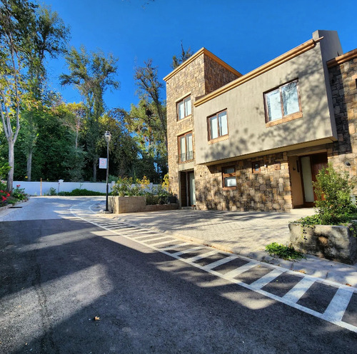 Casa De 3d-4b 180 Mts2 Exclusivo Condominio Del Año 2022