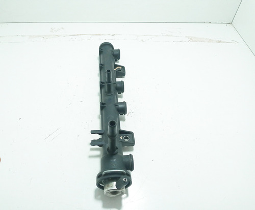 Riel De Inyectores Vw Pointer 1.8 Std 2000-2005 Original (Usado)