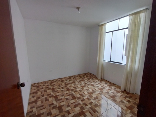 Imagen 2 de 12 de Alquilo Habitación Con Baño Propio Cerca Al Aeropuerto - Smp A S/ 380.00 Mensual
