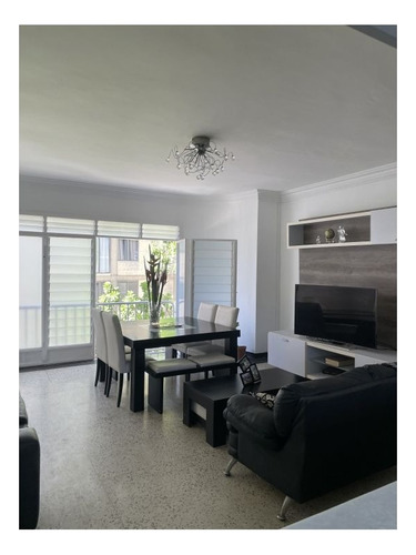 Venta . Apartamento. El Bosque. Caracas. Af