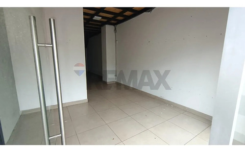 Local Comercial Calle Principal Talagante