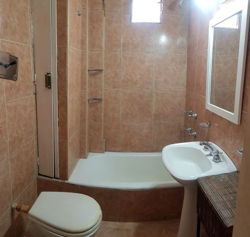 Imagen 20 de 30 de Piedras Al 1300 Y Av. Juan De Garay, San Telmo. Segundo Piso Por Escalera. 2 Ambientes. Superficie Total 80 M2. Super. Cubierta 42 M2. Terraza Anexable De 38 M2. Dormitorio Grande. Conexión Lavarropas