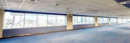 Laminar Plaza | Oficina En Impecable Estado | Excelentes Vistas - Disponibilidad Inmediata.
