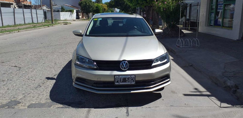 Volkswagen Vento 2.0 Advance 115cv Summer Package 2015