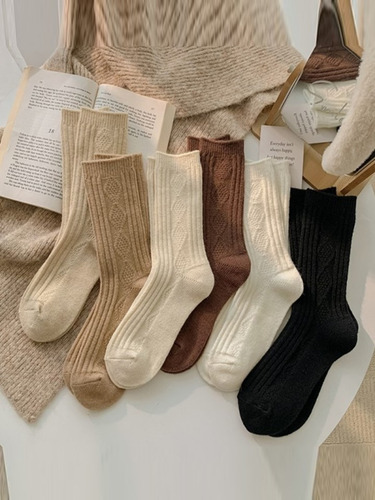1 Par Calcetines Suaves A Media Pantorrilla Para Mujer