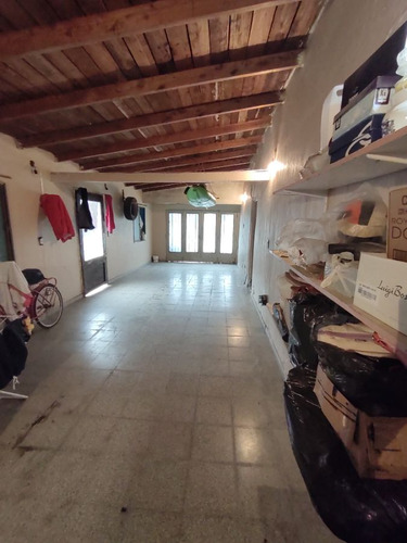 Calle 152bis Esq 521 - Casa 2 Dormitorios C/ Cochera Y Monoambiente
