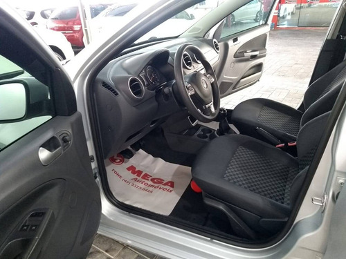 Volkswagen Voyage 1.0 Mi Comfortline 8v Flex 4p Manual