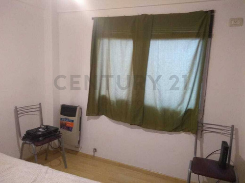 Imagen 5 de 9 de Departamento Dos Ambientes Ubicado En Piso Alto Al Frente En Edificio Julieta I.