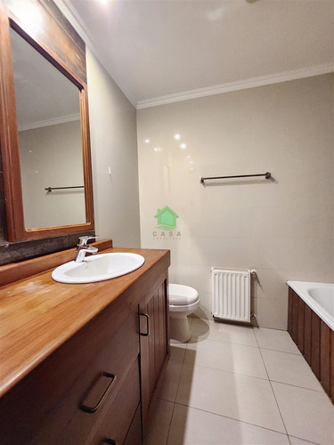 Hermosa Casa De 6 Dorm. En Parcela Para Arriendo En Valdivia