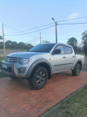 Mitsubishi L200 2.4 Di-d High Power 181cv Cuero