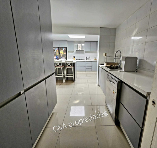 Casa Con Cocina Remodelada 6d-4b-5e (86923)