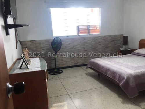 Imagen 12 de 22 de Gustavo Zavala Rentahouse 22-12782