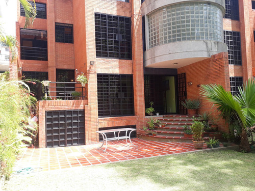 Town House En Venta 24-5171 En La Boyera