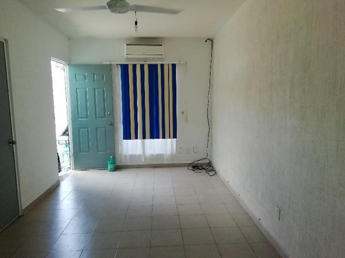 Imagen 5 de 15 de Casa En Venta En Playa Del Carmen.