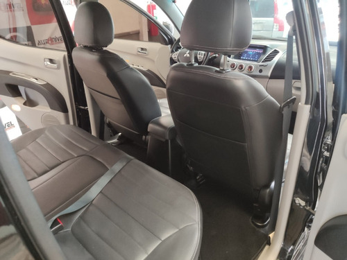Imagem 13 de 13 de Mitsubishi L200 3.5 Triton Hpe Flex Cab. Dupla 4x4 Aut. 4p