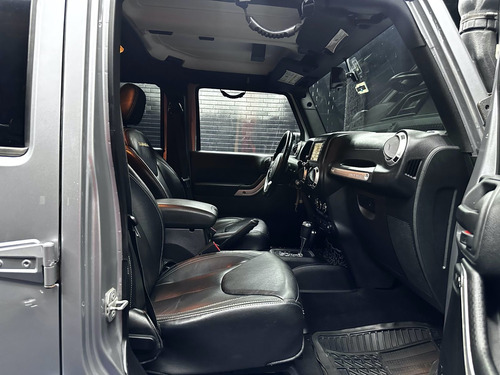 Jeep Wrangler 3.6 Unlimited Sahara V6 4x4 At