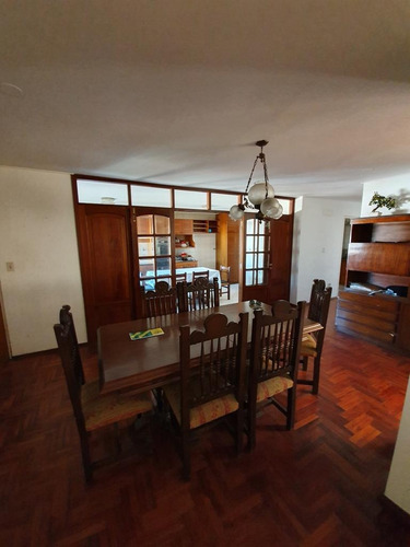 Vendo Departamento / Piso 4 Dormitorios - Nueva Córdoba - 2 Cocheras