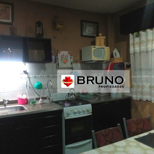 Casa Con Departamento En Venta En Merlo Sur