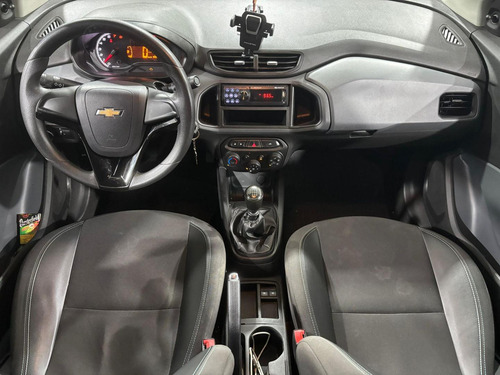 Chevrolet Onix Plus Joy Black
