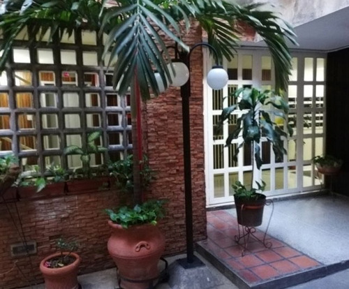 Venta Apartamento Av. Barald Precio Oportunidad 2h 1b 0pe Esperamos Tu Llamada