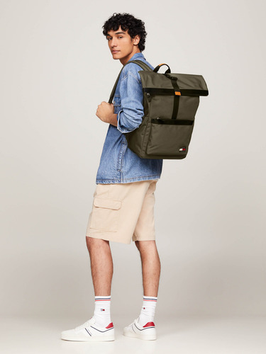 Mochila Essential Enrollable Con Parche Tommy Jeans Hombre