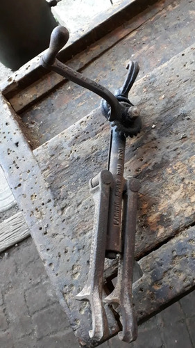 Imagen 3 de 7 de Enllantador Ford T Antiguo , Neumático , Rueda
