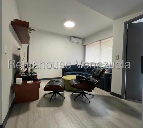 Apartamento En Venta. Urb. Campo Alegre. Cdo 25-14958