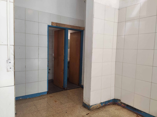 Imagen 5 de 10 de Venta Local A La Calle Apto Todo Rubro - Almagro