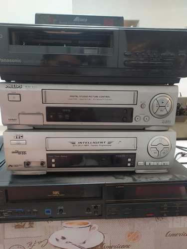 4 Videocaseteras Vhs