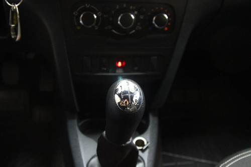 Imagem 9 de 12 de Renault Sandero Sandero Zen Flex 1.6 16v 5p Mec. Flex Manua