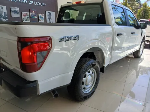 Ford F-150 F-150 DOBLE CABINA 4X4 V6