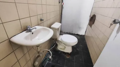 Local En Alquiler Av Lara - Wc