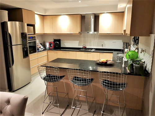 Vendo Calido Hogar De 3 Dor. En Manantiales-solares!!! Cocina De Tus Sueños!