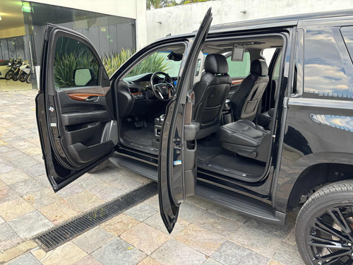 Cadillac Escalade Maximo Equipo 4x4