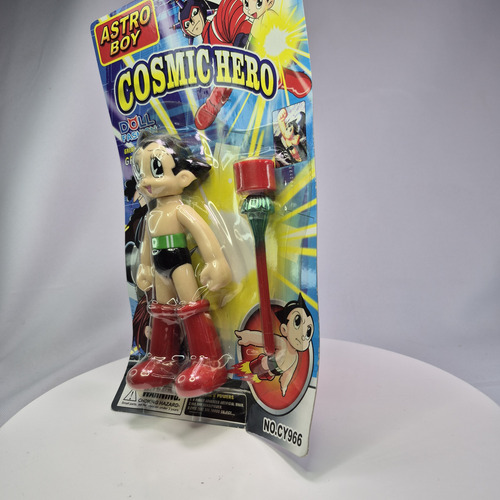 Figura Astroboy Brazos Abajo Cosmic Hero Bootleg (Usado)