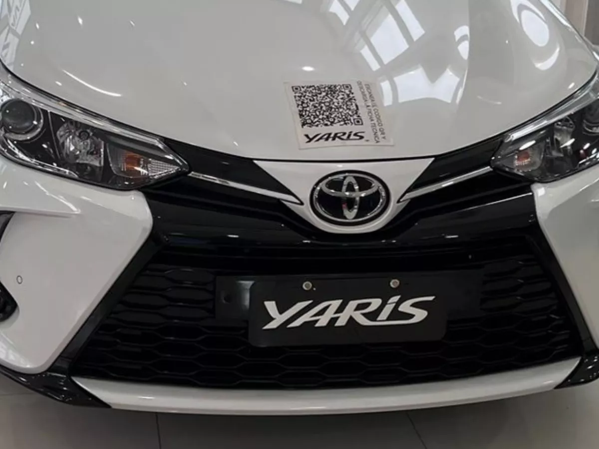 Toyota Yaris 1.5 107cv Xls Cvt Sedan