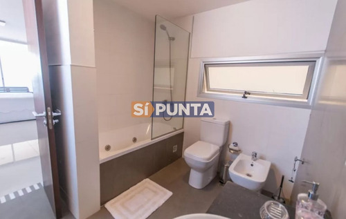 Imagen 11 de 18 de Apartamento En Alquiler - Mansa