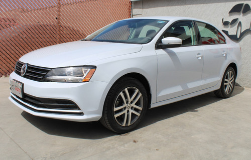 Volkswagen Jetta 2.5 Trendline Mt