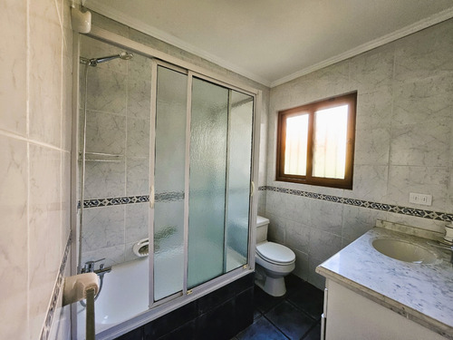 Arriendo Casa En Cond. Amoblada 5d6b Cam. Otoñal