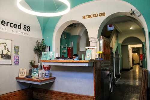 Arriendo Edificio Esquina Merced - Alameda (126347)