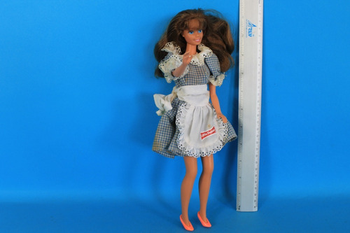 Little Debbie Barbie Con Detalles (Usado)